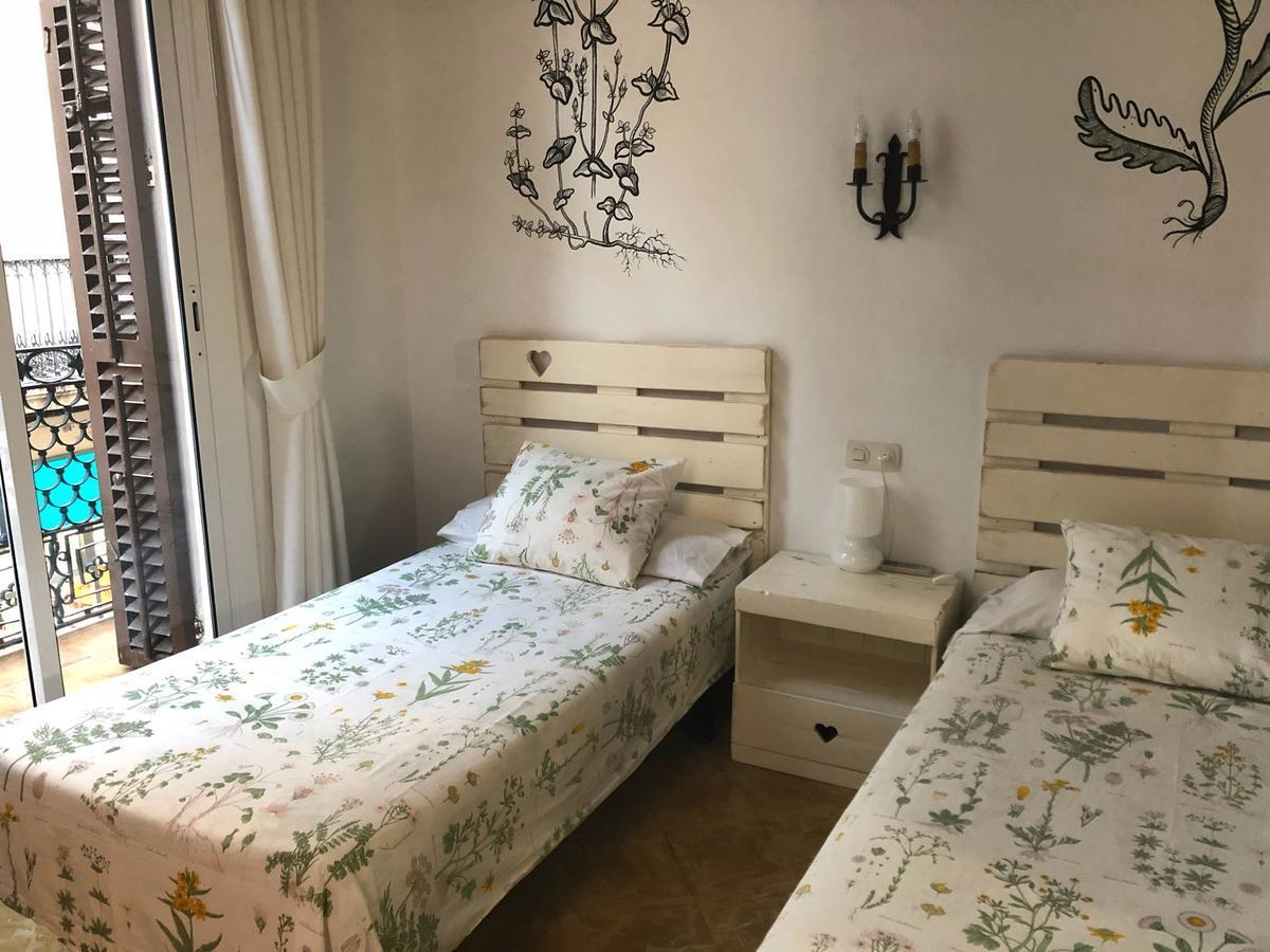 Hostal Parellades Sitges Dış mekan fotoğraf