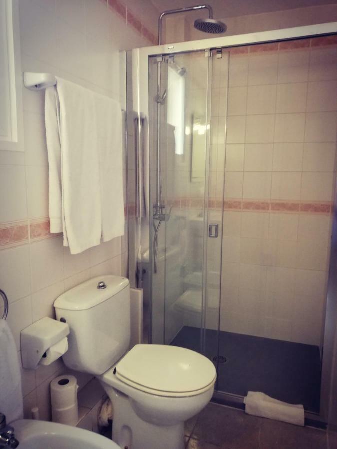 Hostal Parellades Sitges Dış mekan fotoğraf